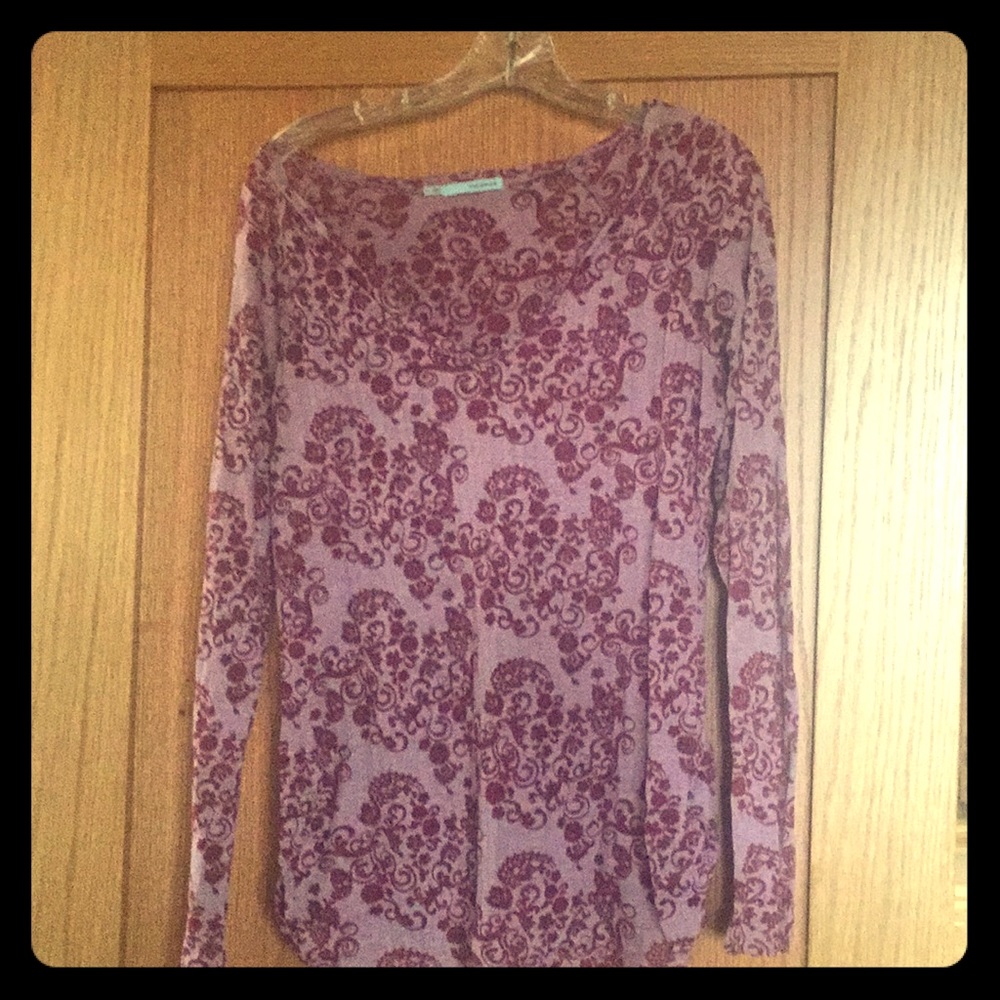 Long sleeve tee